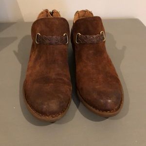 Born boots size 6.5